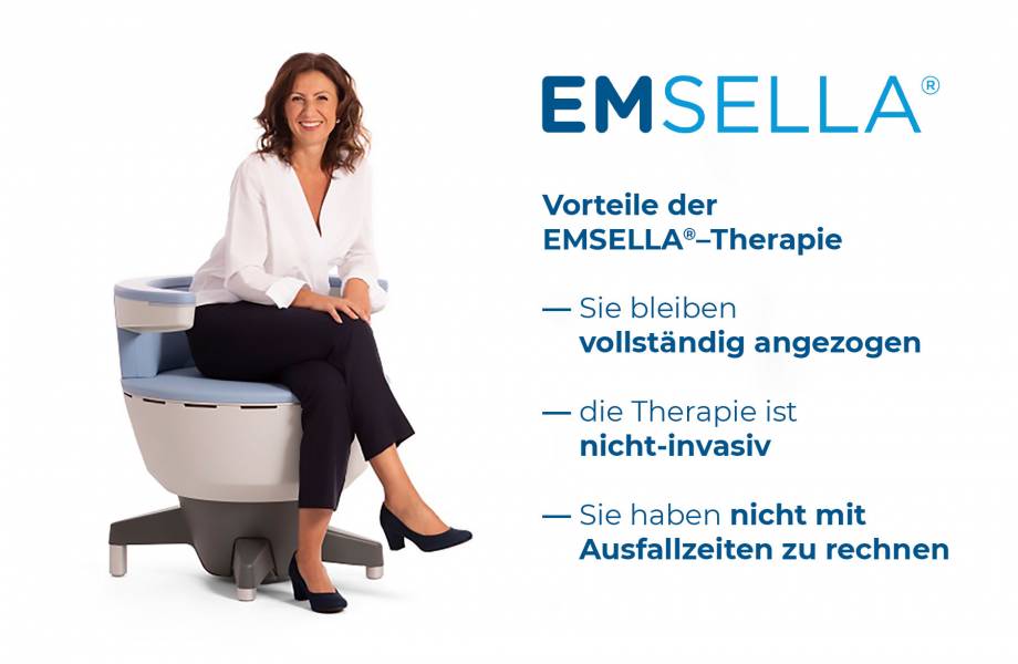 Eine Frau sitzt auf dem futuristischen Emsella-Therapie-Stuhl